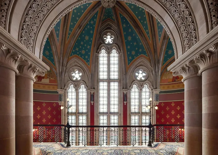 St Pancras London, Autograph Collection Hotell